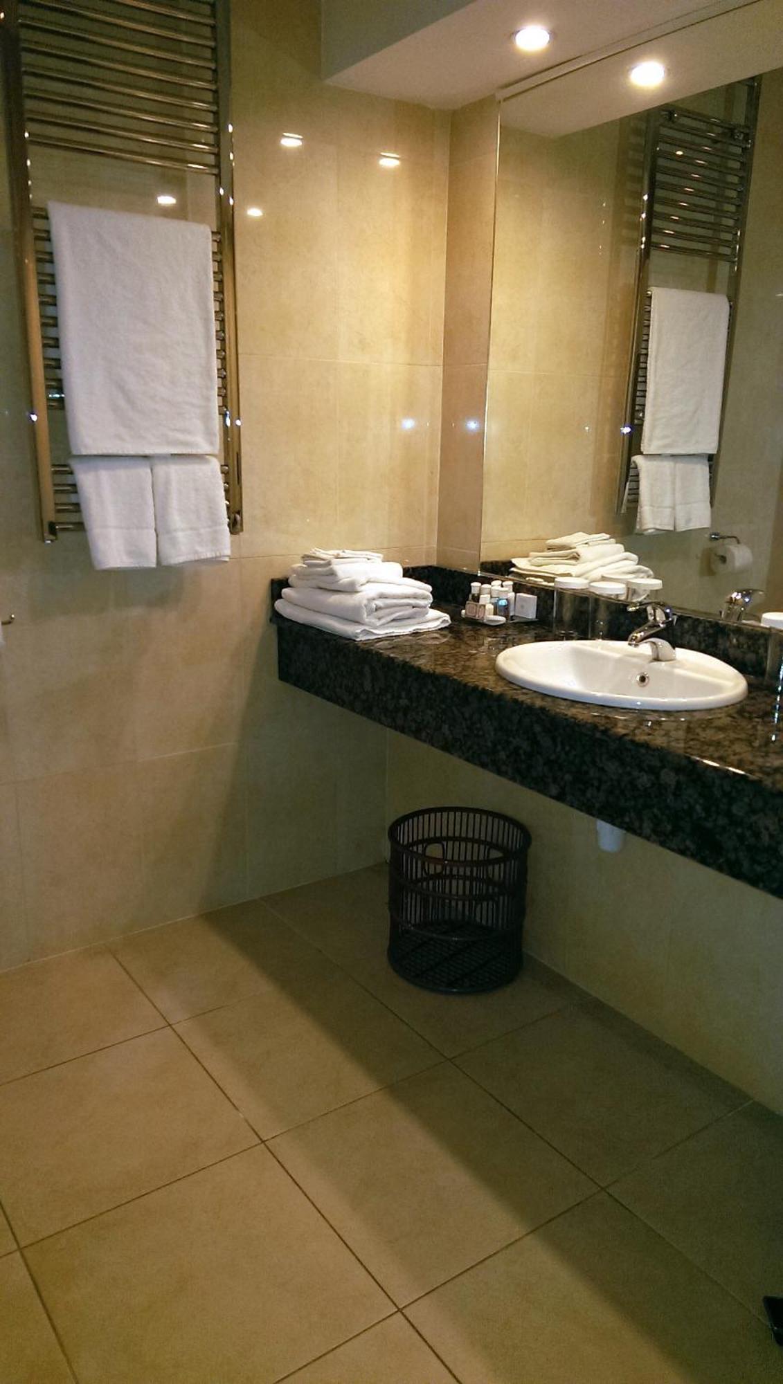 The Shirley Arms Hotel Carrickmacross Habitación foto